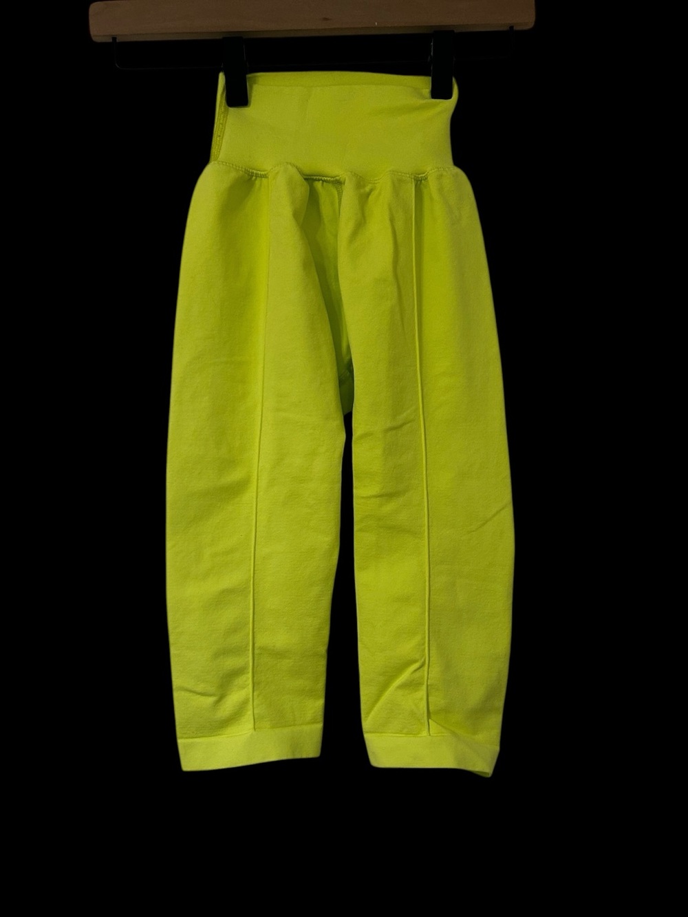 Free People Movement Bright neon pull on crop leggings Kids Size XS